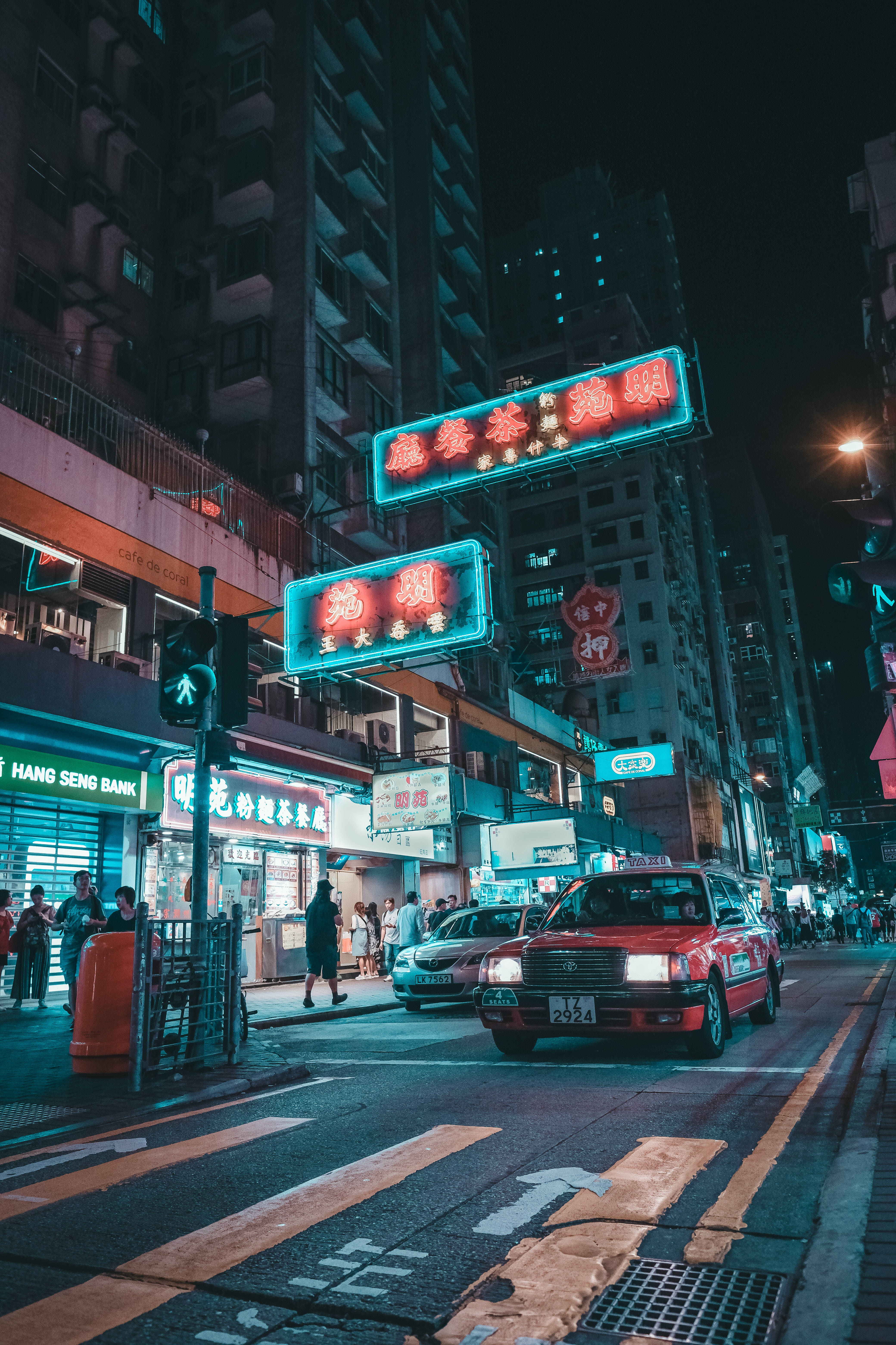 Stradă din Hong Kong cu semn neon Fundal