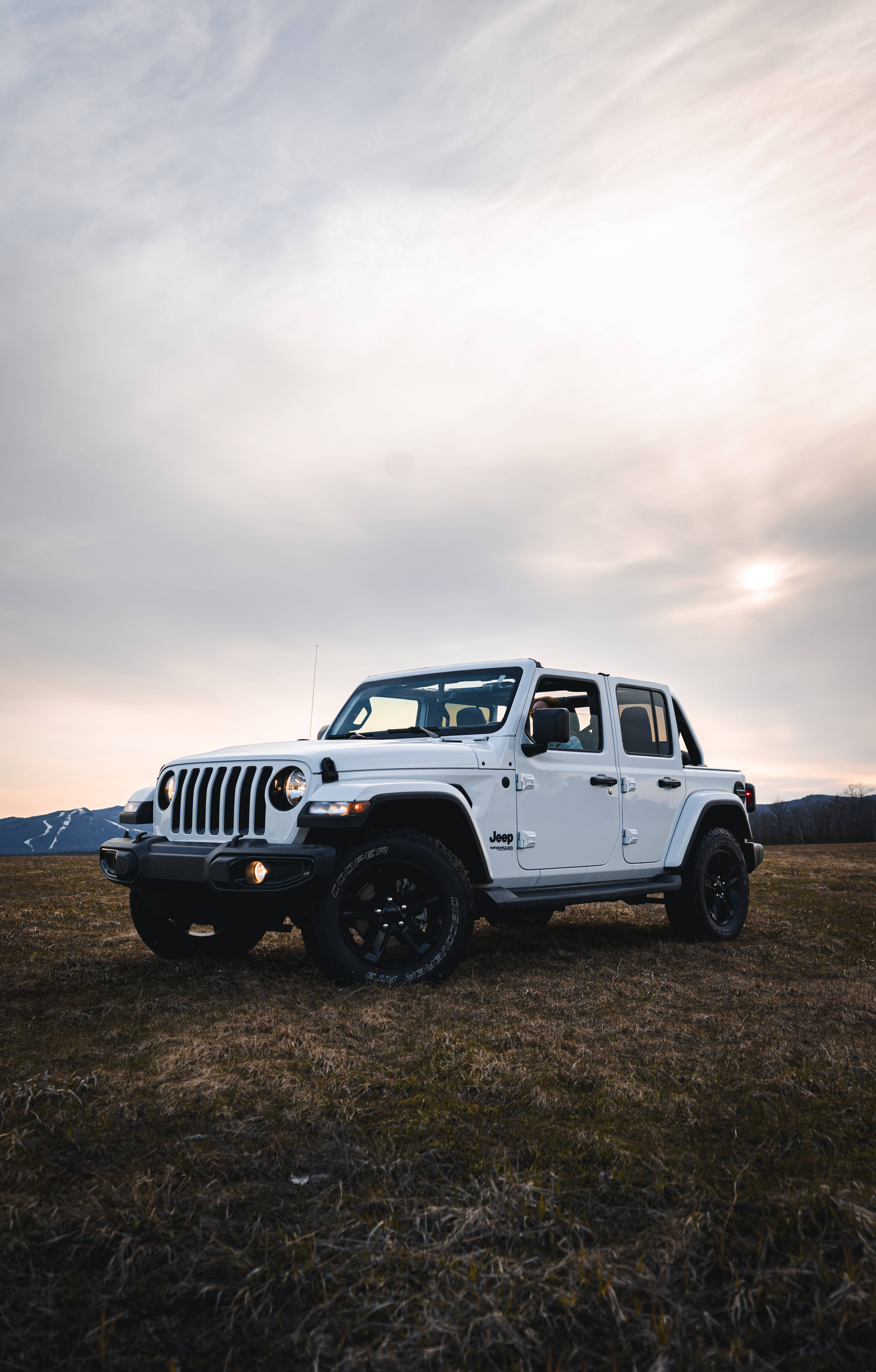 Super White Wrangler Jeep Fundal