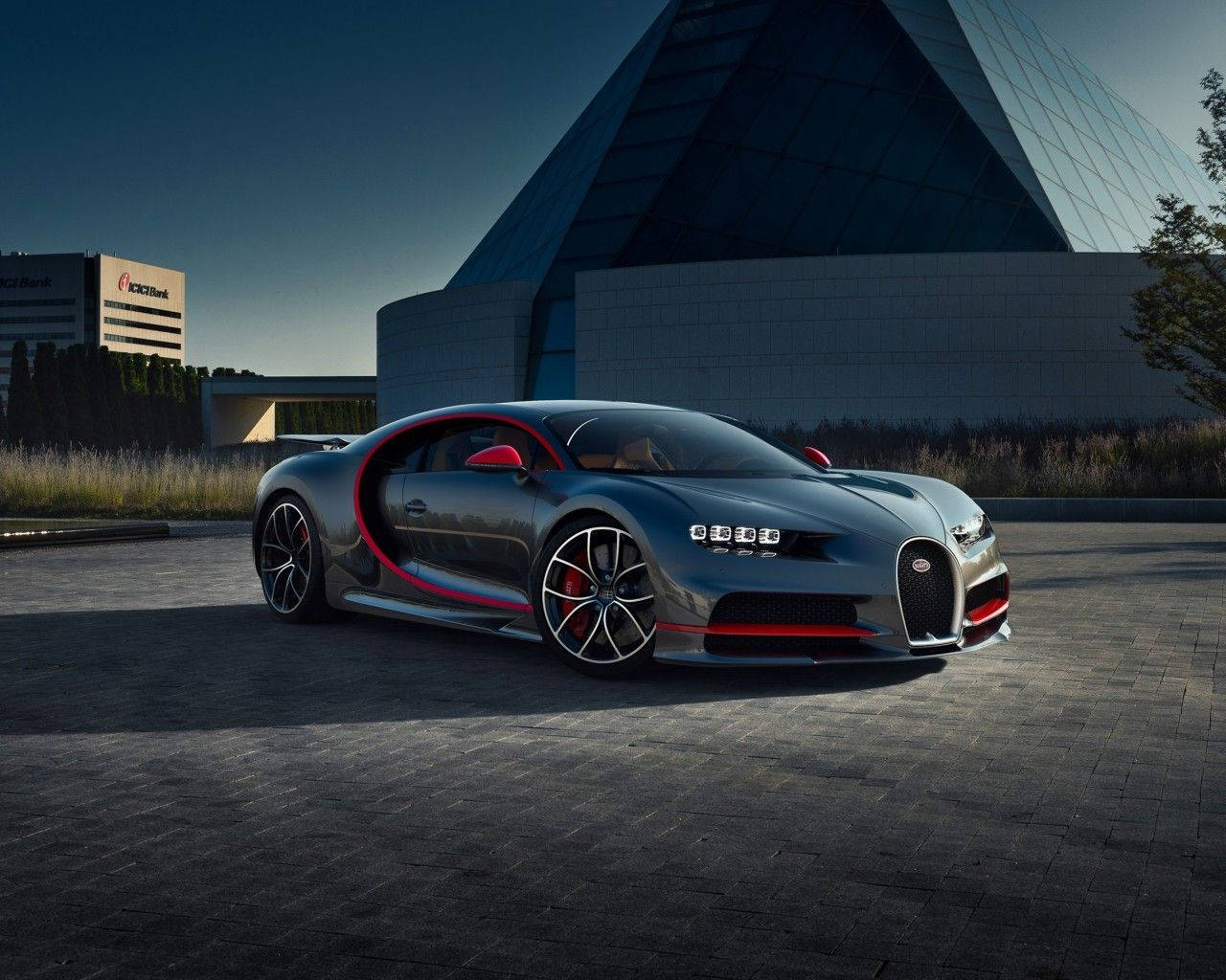 Supermașina Bugatti Chiron Fundal