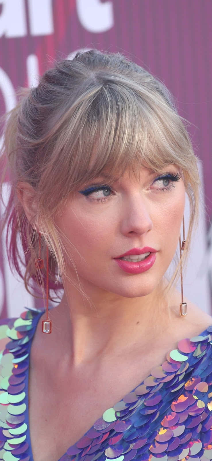 Taylor Swift pe culmea gloriei! Fundal