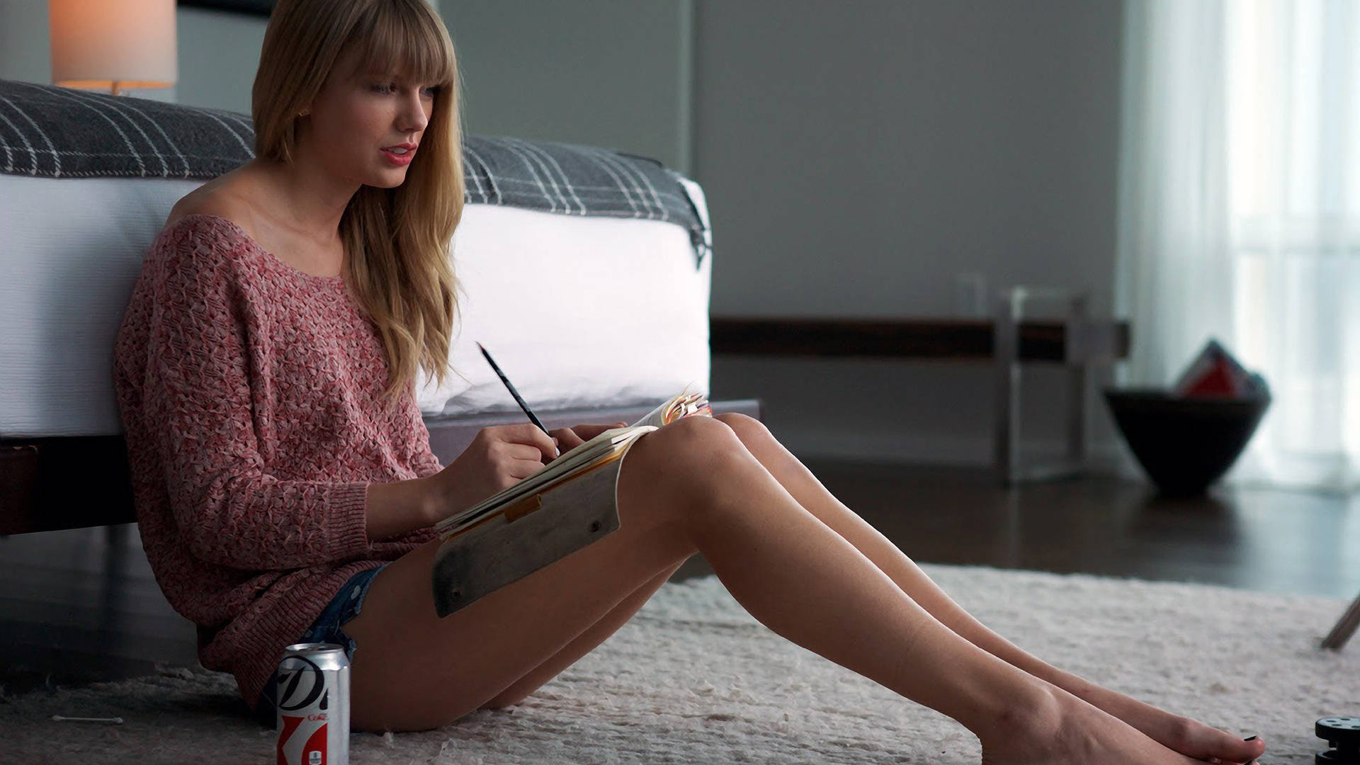 Taylor Swift Picioare Lungi și Frumoase Fundal