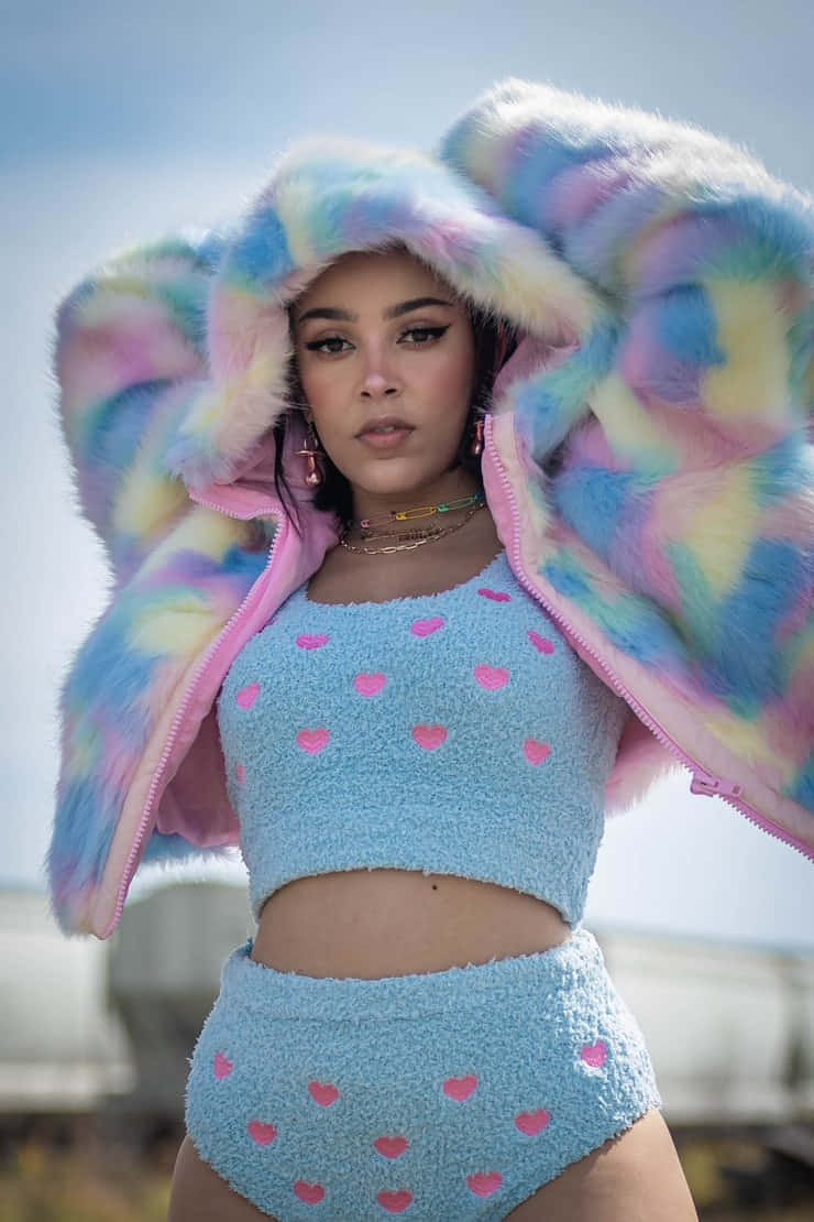 Ținuta pisicuță Doja Cat Fundal