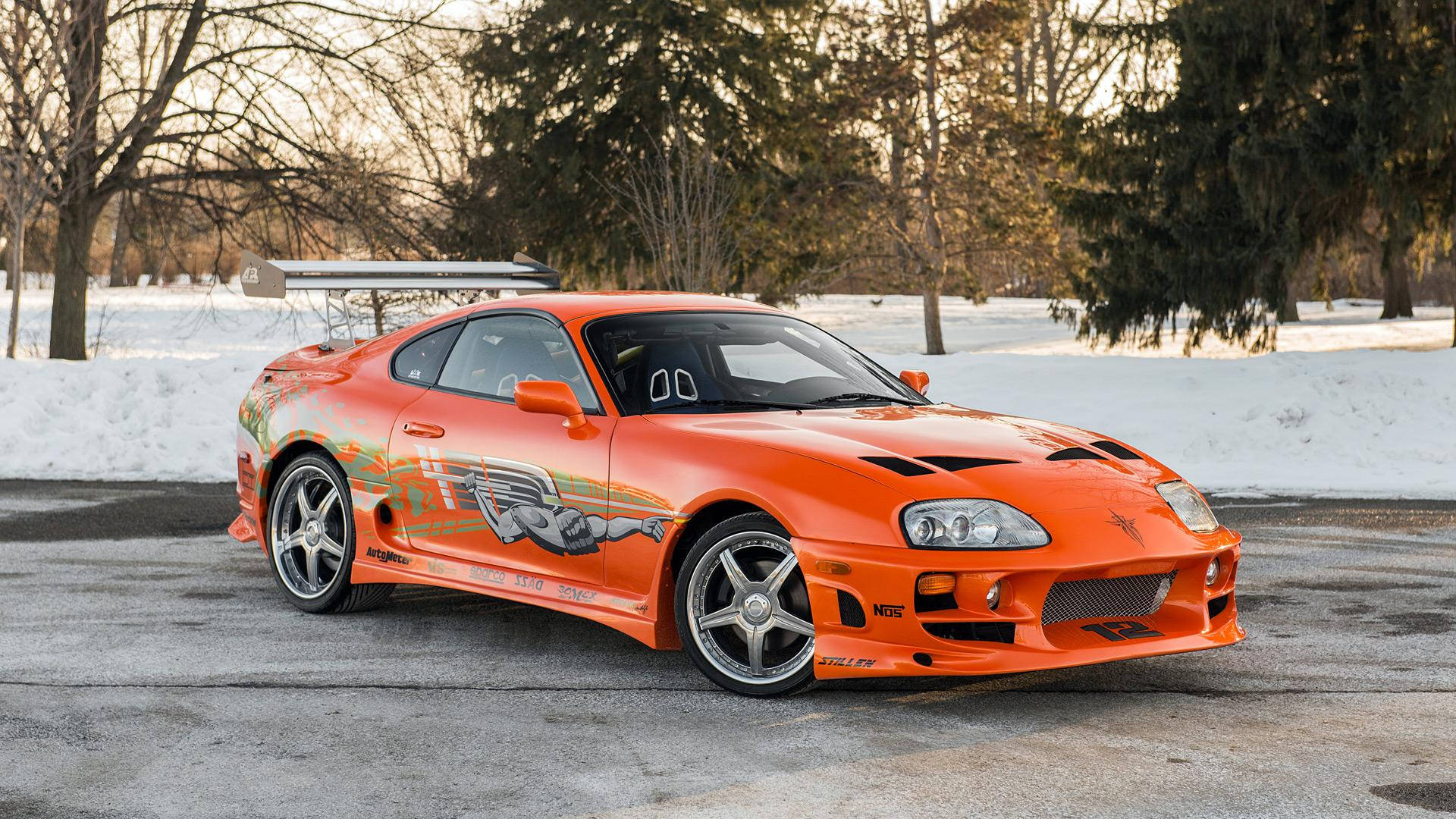 Toyota Supra Mk4 Portocalie Uimitoare – Bijuterie din The Fast and the Furious Fundal