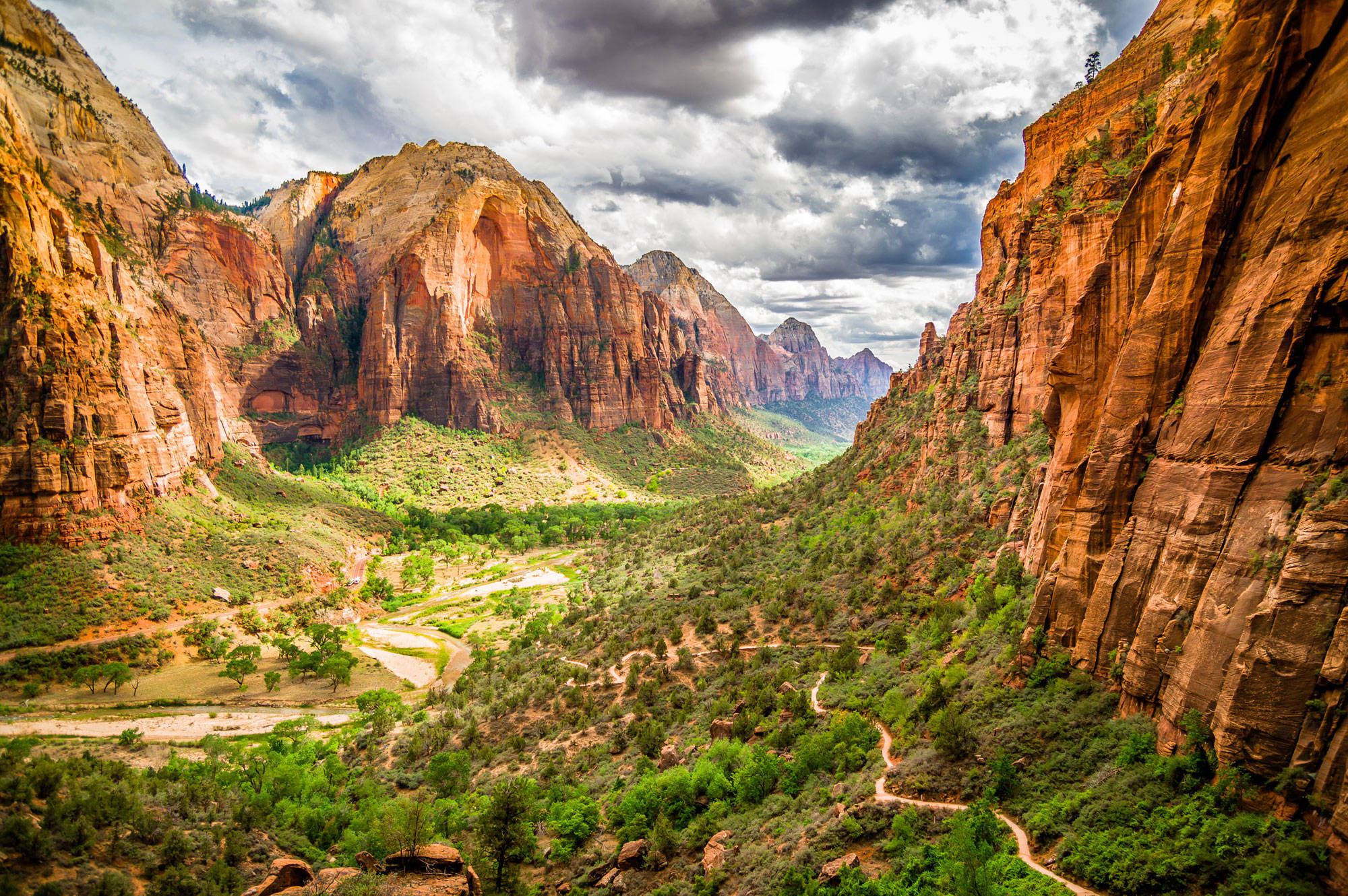 Traseul Angel's Landing, Parcul Național Zion Fundal