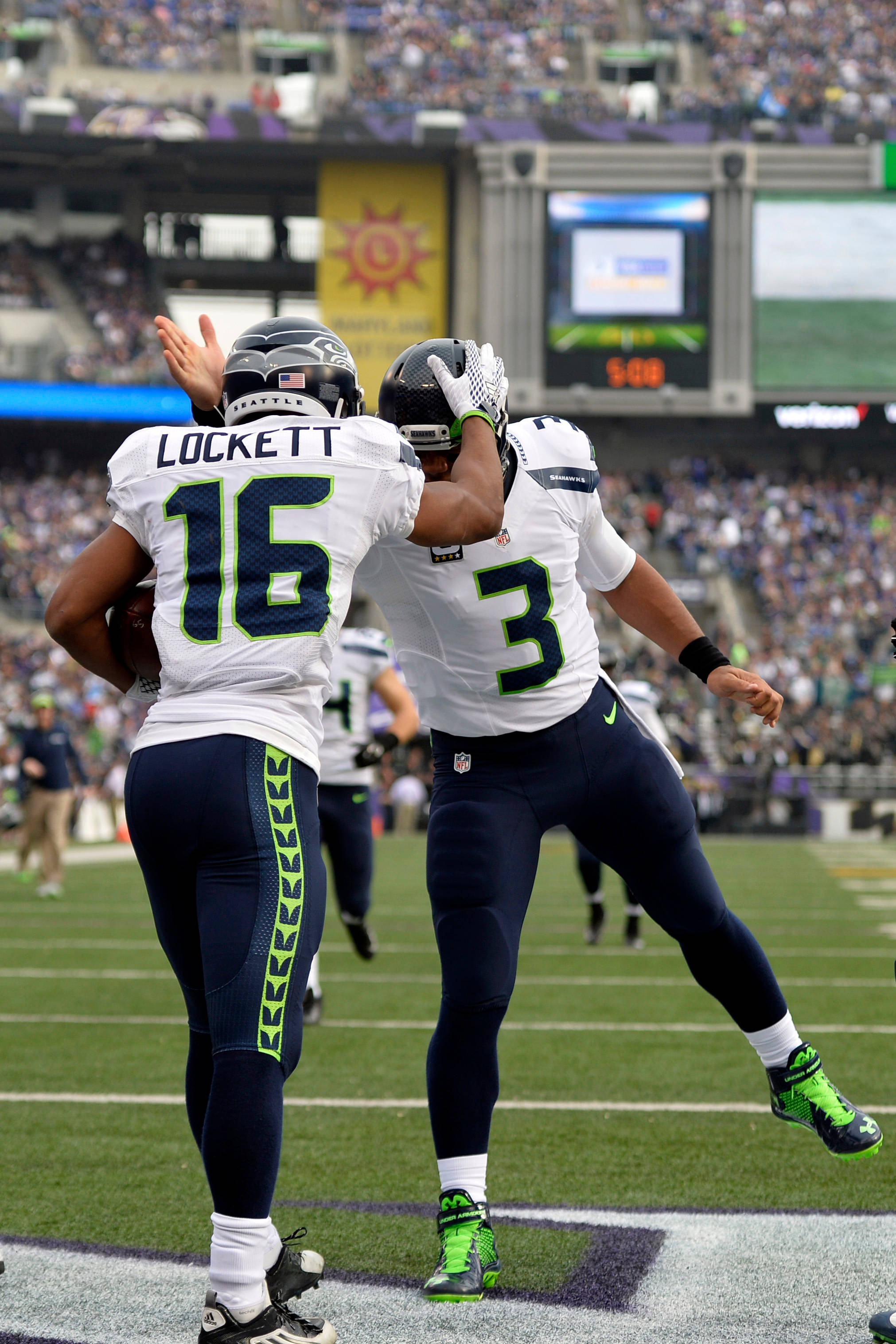 Tyler Lockett Russell Wilson Fotbalist Seattle Seahawks Fundal