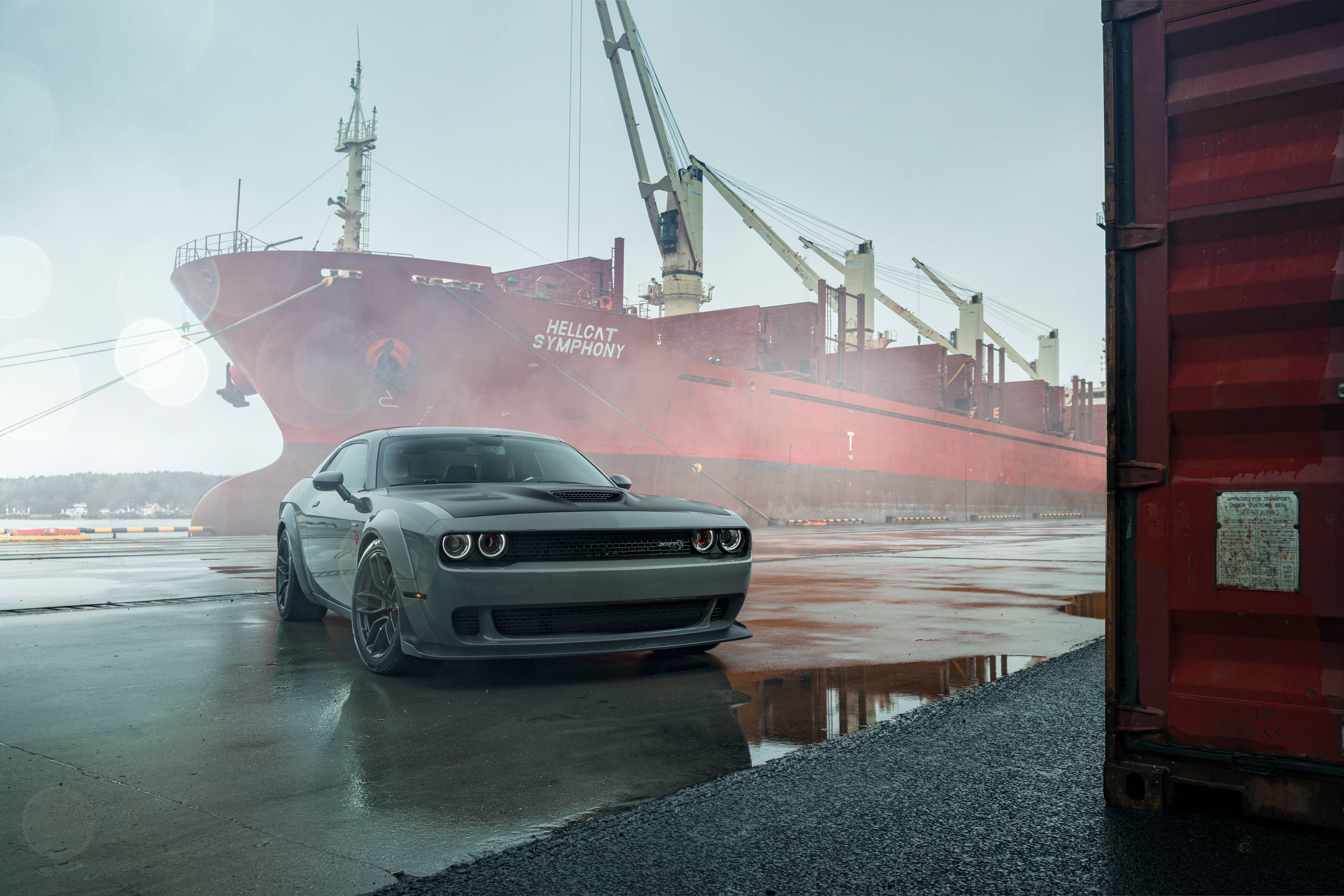 Uimitor Dodge Challenger Demon Gri 4K Parcat într-un Cadru Urban Fundal