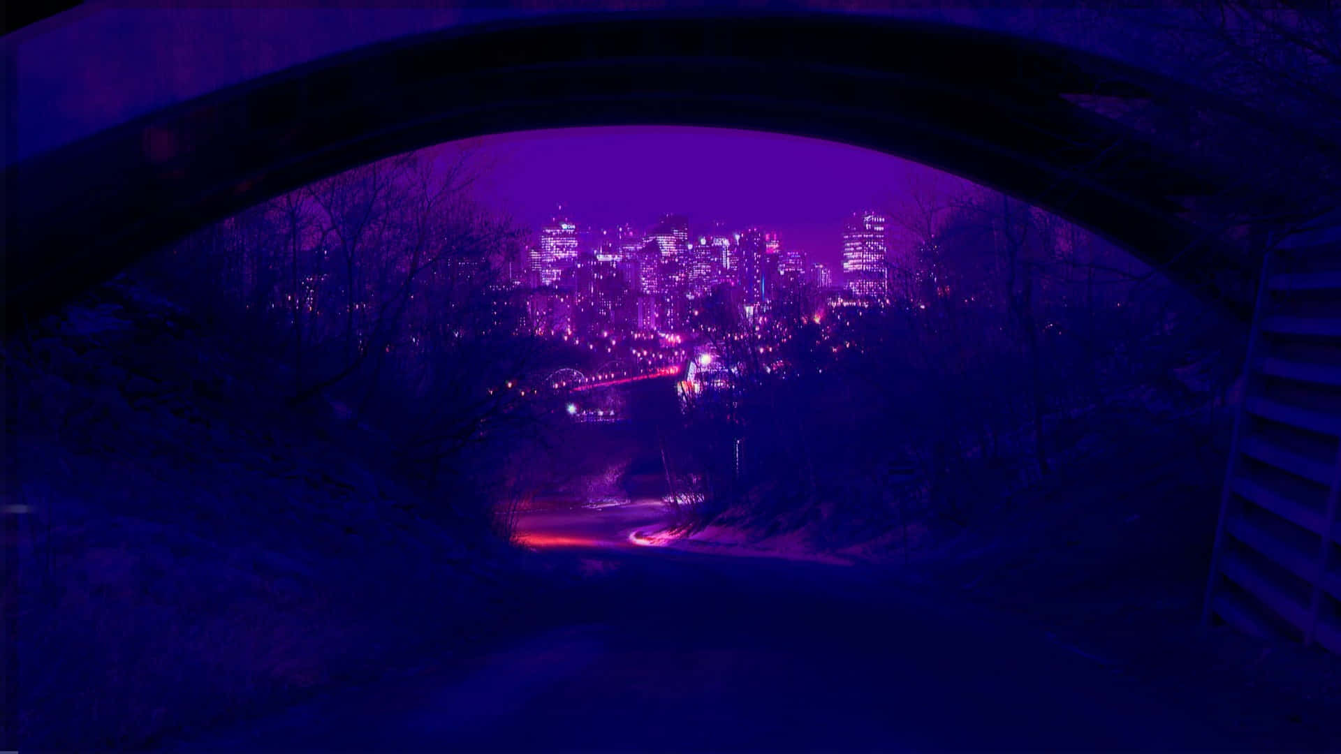 un tunel violet cu vedere spre oraș Fundal