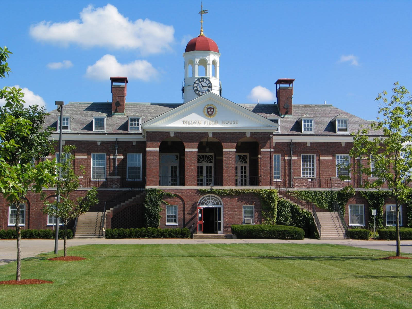 Universitatea Harvard - Școala de Afaceri Fundal