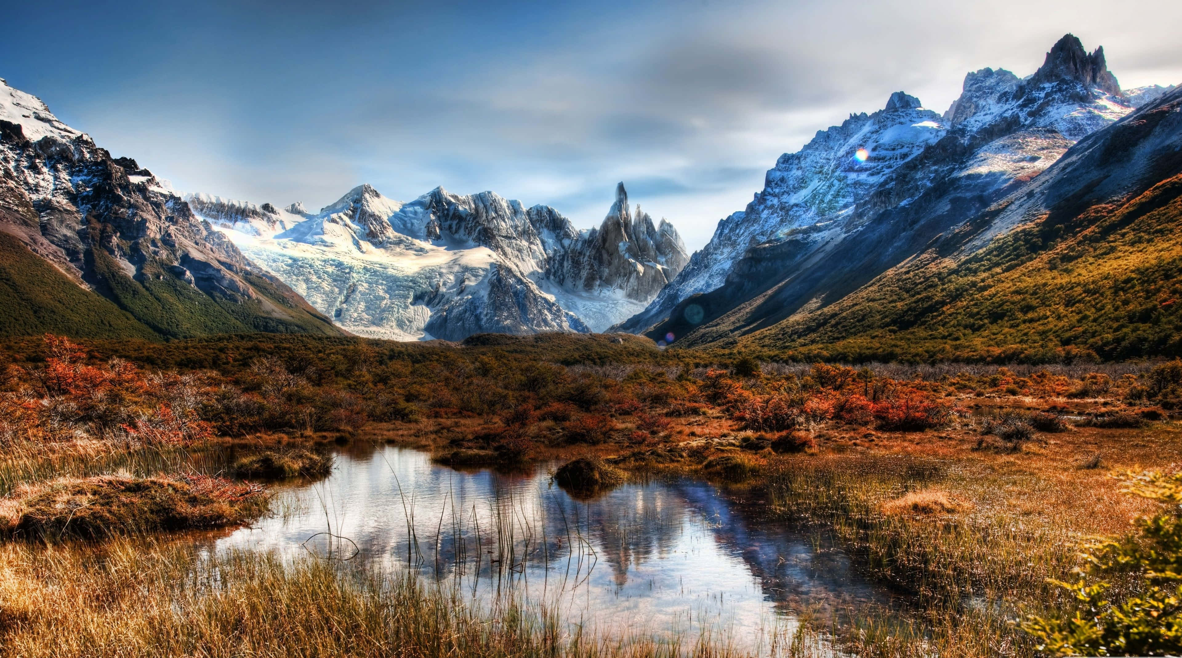 Vârful Cerro Torre peisaj 4K Ultra HD Fundal