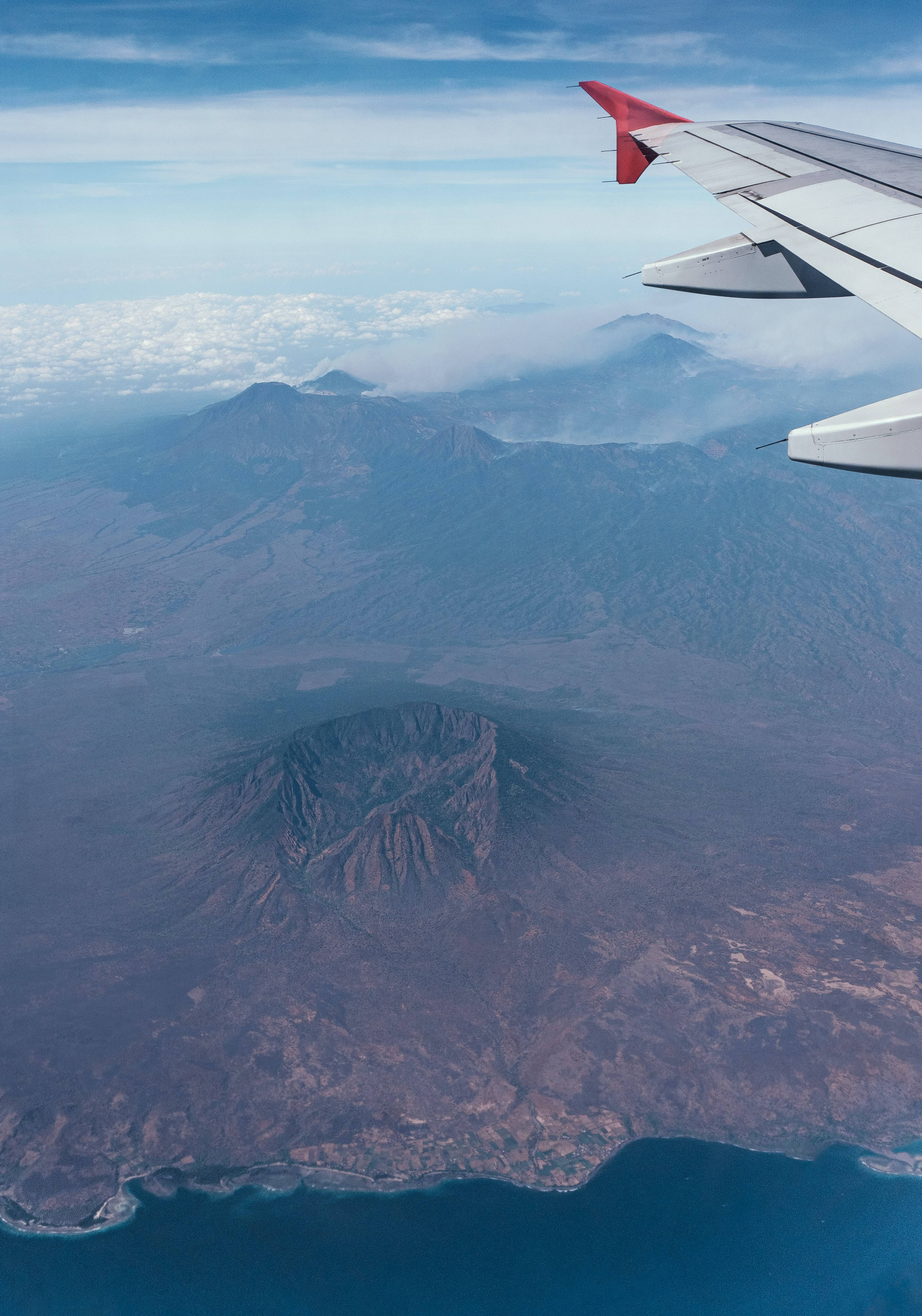 Vedere Aeriană Uimitoare a Aripi de Avion Fundal