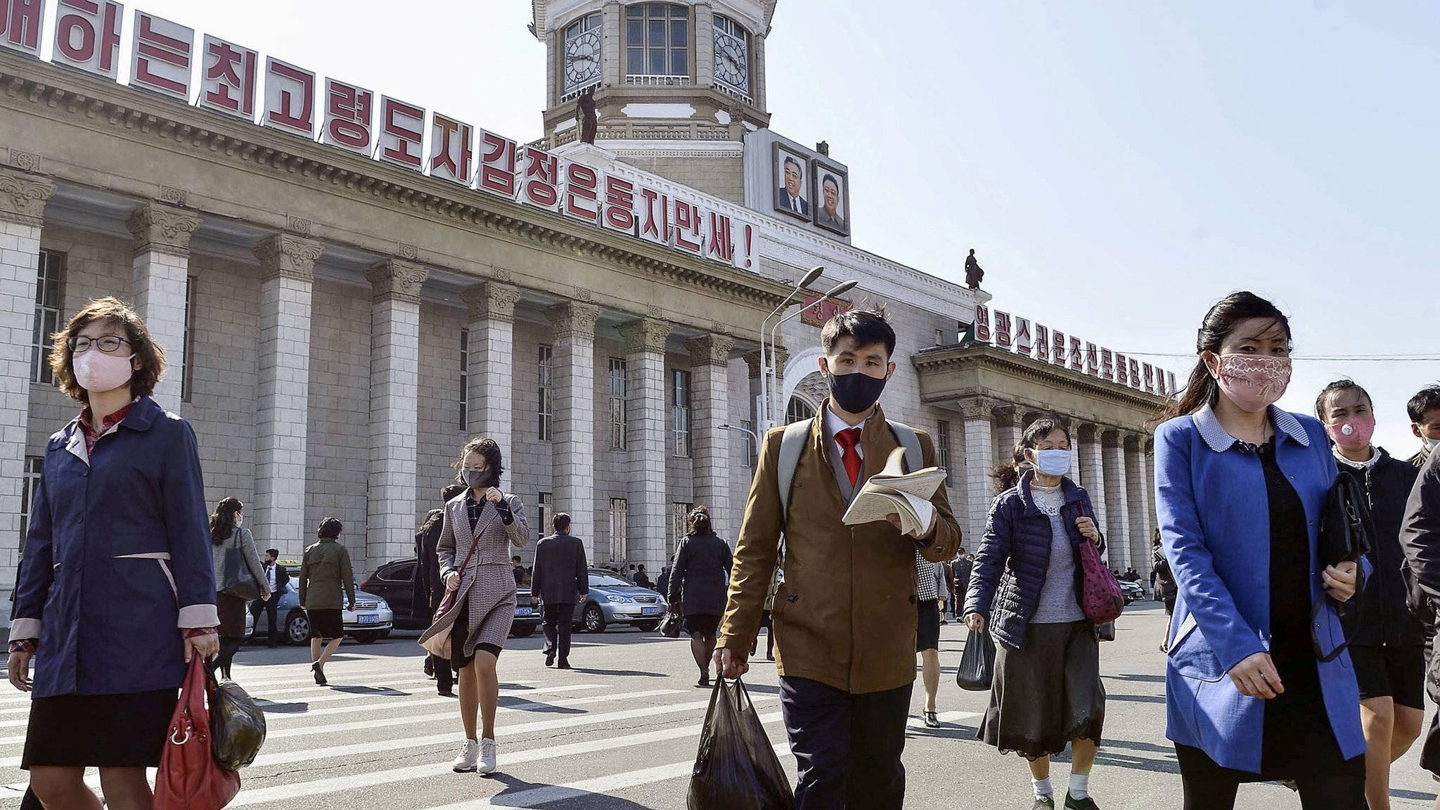 Pandemic Life - A Person Wearing a face Mask Fundal