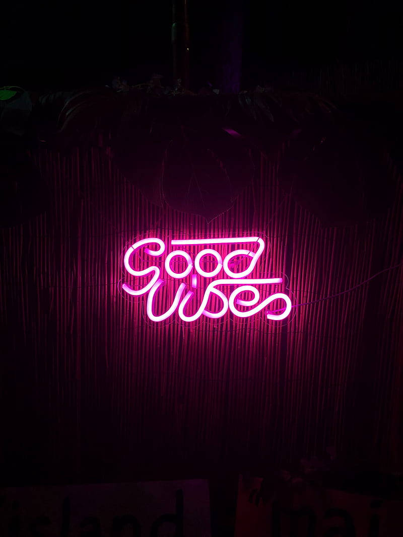 Viburi Bune Neon Roz Estetic Fundal