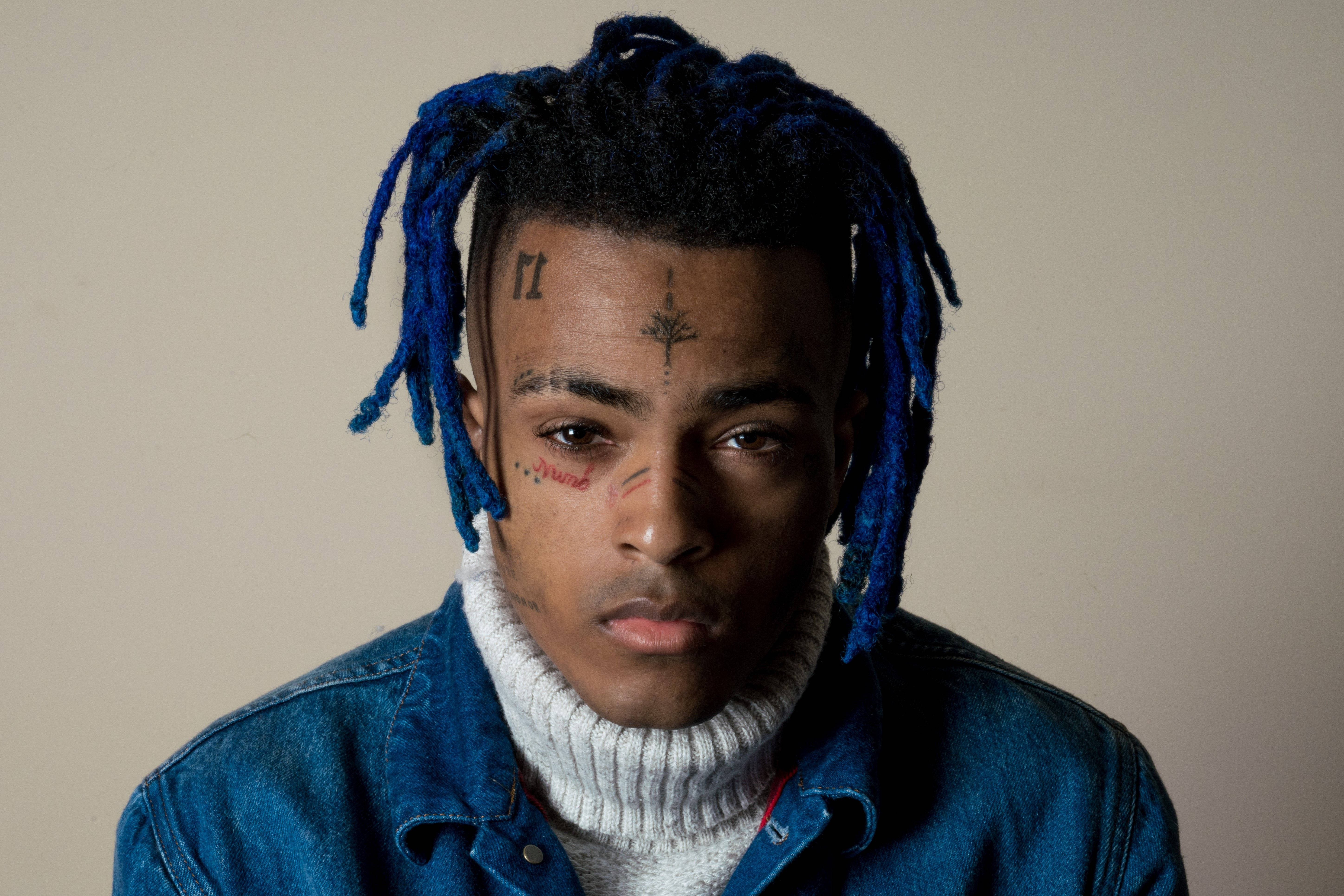 Xxxtentacion Anime Tatuaj pe Frunte Fundal