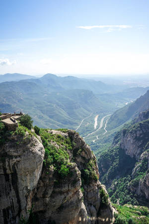 Alpinism pe muntele Montserrat — Huawei MatePad 12 X (2025) Fundal