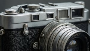 Aparat foto vintage în estetică gri, prim-plan — Gri estetic Fundal