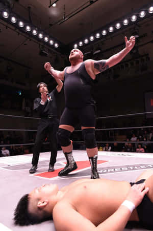 Bam Bam Bigelow sărbătorește victoria în WWE — Huawei MatePad 11.5 (2026) Fundal