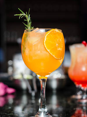 Tapet cu băutura tropicală Screwdriver — 3:4 Fundal