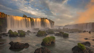 Cascada Iguazu în Argentina wallpaper — Cascadă Fundal