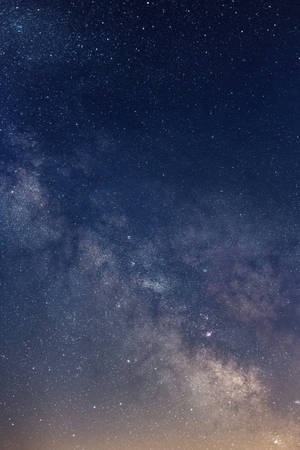 Cer calm al spațiului 4k pentru telefon