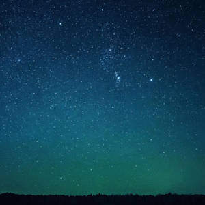Fond de ecran iPad cu stele pe cerul nopții