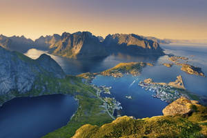 Cer senin la fiordurile Norvegiei wallpaper — Cer senin Fundal