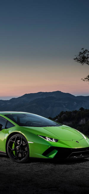 4K Lamborghini iPhone — Galaxy A18 Fundal