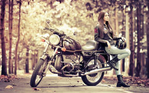 Femeie cu Motocicleta 2560x1600 — 2560x1080 Fundal