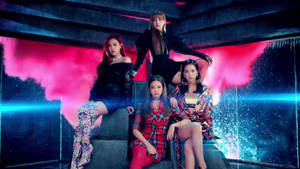 Videoclipul DDU-DU DDU-DU cu membrele Blackpink stând ca niște regine wallpaper