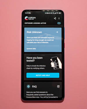 Fond de ecran Nokia Smartphone pe fundal roz — Nokia Fundal
