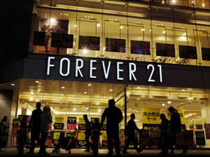 Fond de ecran Forever 21 în Japonia. — 4:3 Fundal