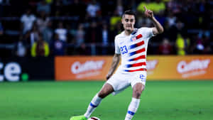 Fotbalistul profesionist Aaron Long împotriva Ecuadorului — Fotbal GIF Fundal