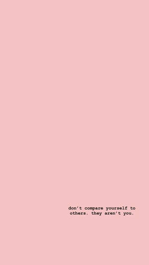 Wallpaper fundal roz minimalist cu citat drăguț