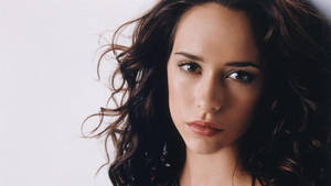 Jennifer Love Hewitt wallpaper cu privire inocentă