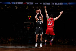 Fond de ecran Joe Harris împotriva lui Vanvleet — Economisire baterie Fundal