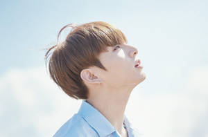 Jungkook BTS profil lateral drăguț — Bts drăguț Fundal