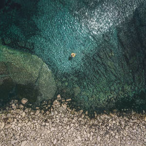 Fond Afișaj iPad Lac Fotografiat din Drone