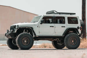 Legendă: Aventura off-road cu un SUV robust — MacBook Air Fundal