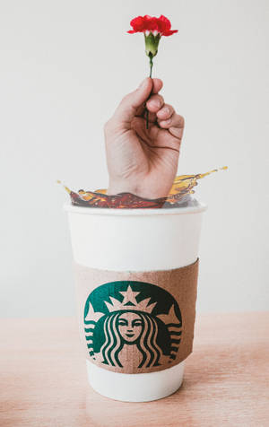 Mână Starbucks iPhone — RedMagic Astra Fundal