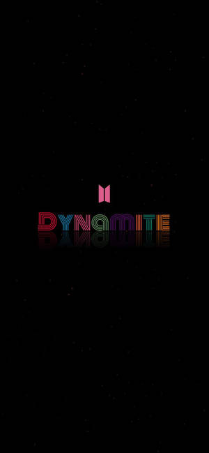 Logo BTS Dynamite Negru Simplu — iPhone 15 Fundal