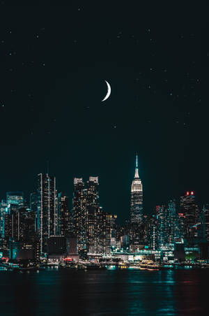 Noapte New York iPhone Cu Lună — Xiaomi Pad Fundal