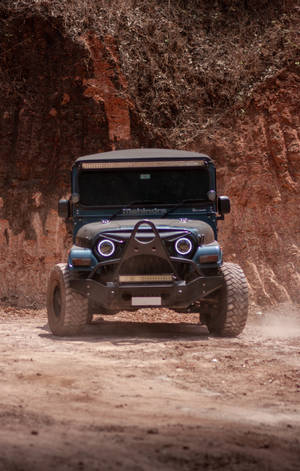 Mahindra Thar Tintat 4K — Galaxy Tab Active5 Pro Fundal