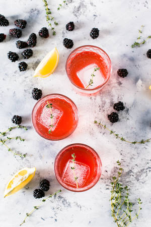 Martini cu gin și portocală sanguină – O întorsătură colorată a cocktailurilor clasice — Xiaomi Pad 9 Pro Fundal