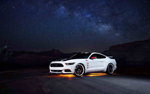 Tapet mașină cool Ford Mustang alb — Mașini cool Fundal