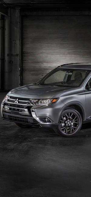 Fond de ecran Mitsubishi Outlander gri metalizat — iPhone 18 Fundal
