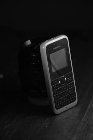 Nokia 105 Negru și Gri — Nokia Fundal