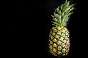 Fundal Ananas — MacBook Air M3 Fundal