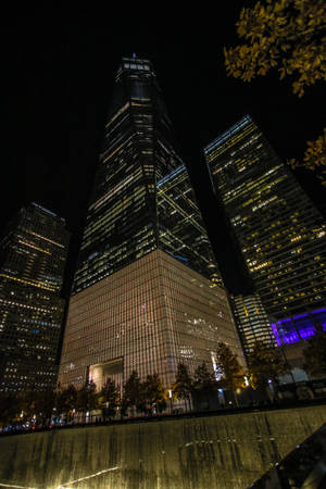 One World Trade Center New York Noapte iPhone — Xiaomi Pad 9 Pro Fundal