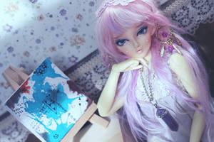 Păpușă Barbie Drăguță Cu Păr Lavanda — Mov pastel violet Fundal