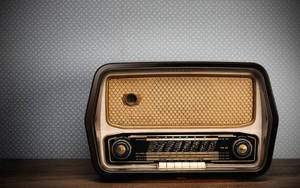 Tapet cu radio retro estetic