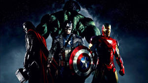 Supereroi Marvel: Hulk, Thor, Captain America și Iron Man.